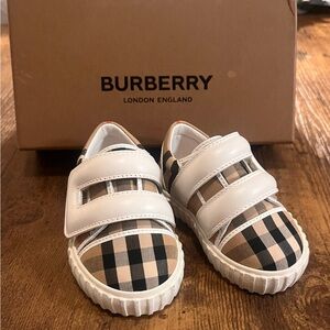 Burberry Newborn Sneakers